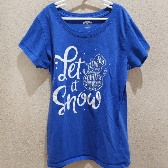 Tops - Holiday Time Let it Snow blue holiday short sleeve shirt Size Small 4-6